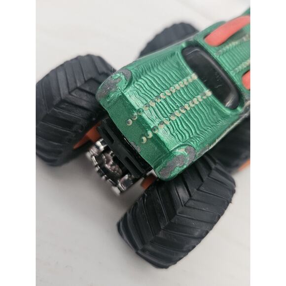 Hot Wheels Monster Jam Truck Green Dragon Toy Car 1:64 Scale - Picture 5 of 8